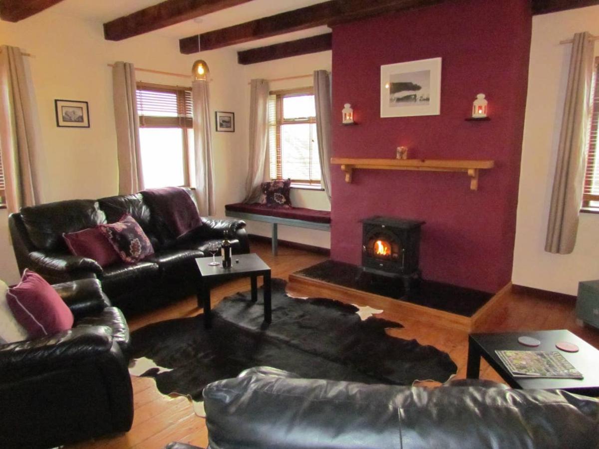 Half Door Cottage Doolin Exterior photo