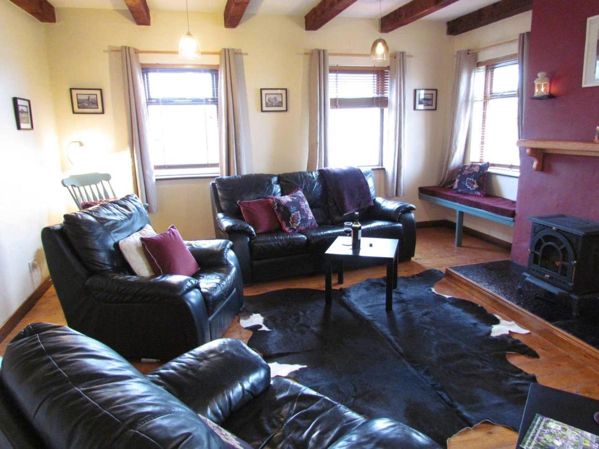 Half Door Cottage Doolin Exterior photo
