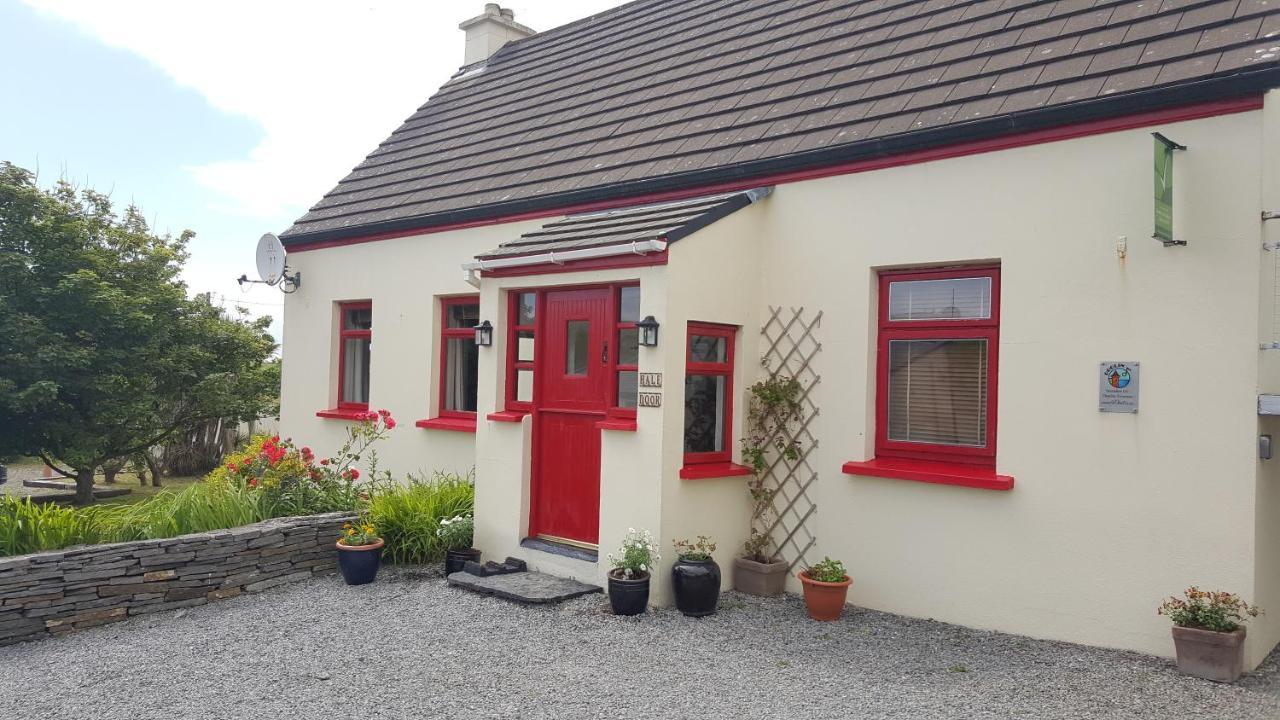 Half Door Cottage Doolin Exterior photo