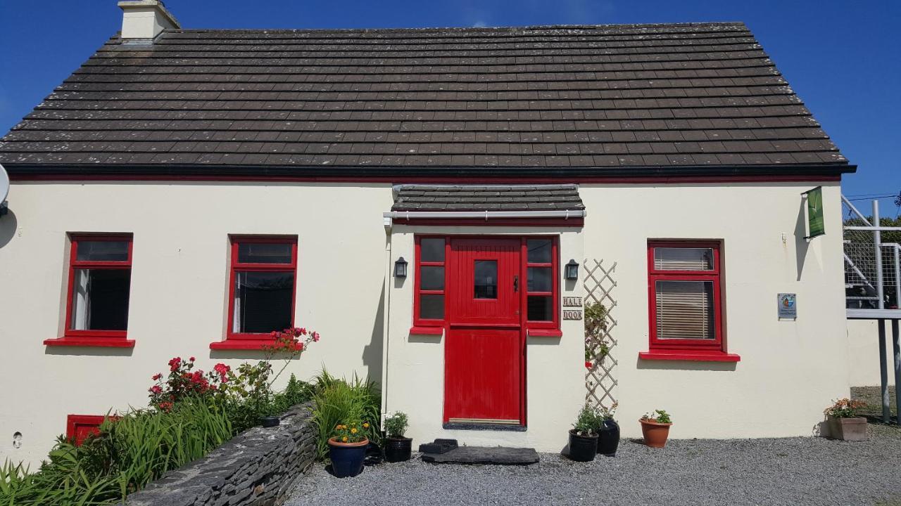 Half Door Cottage Doolin Exterior photo